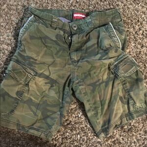 UNIONBAY Green Cargo Shorts Durable Outdoor Style